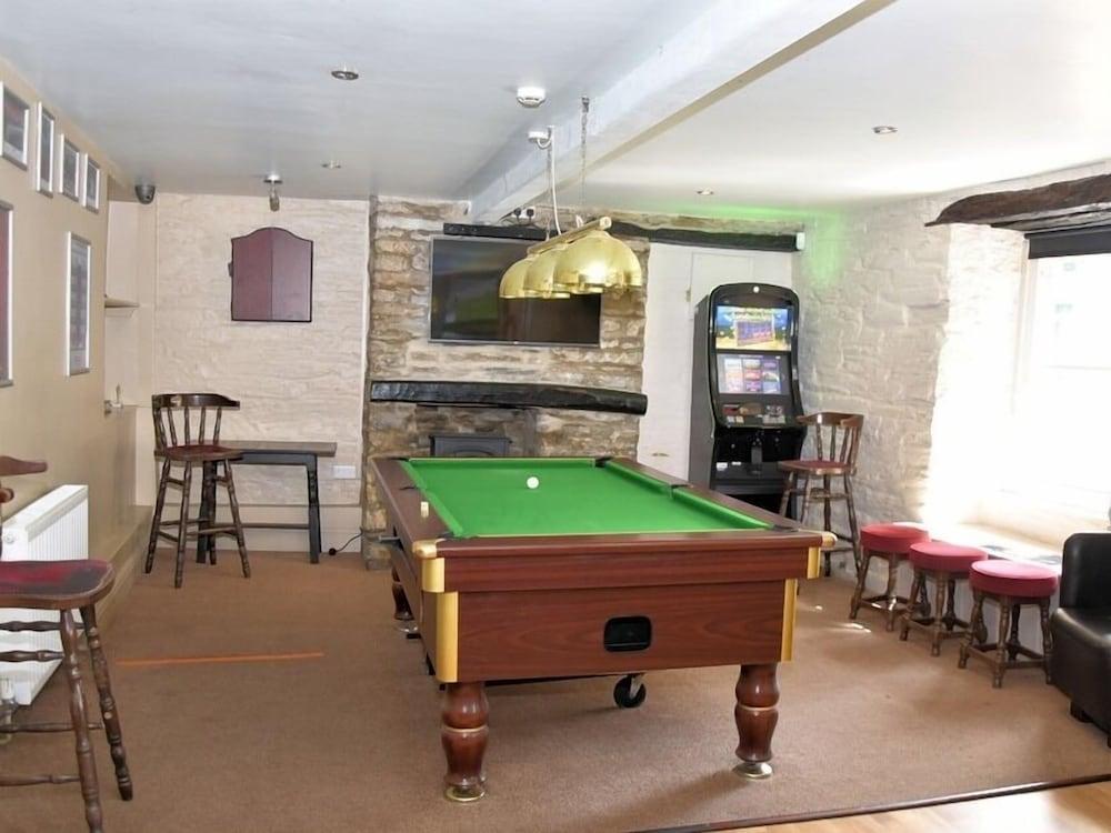 The Red Lion - Game Room