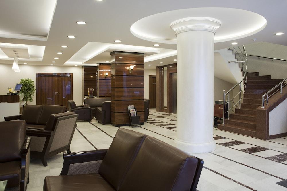 Atalay Hotel - Lobby Sitting Area