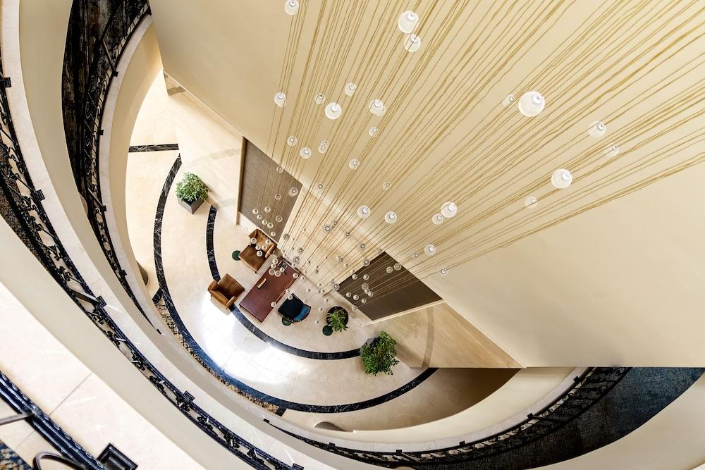 Wellborn Luxury Hotel - Interior Detail