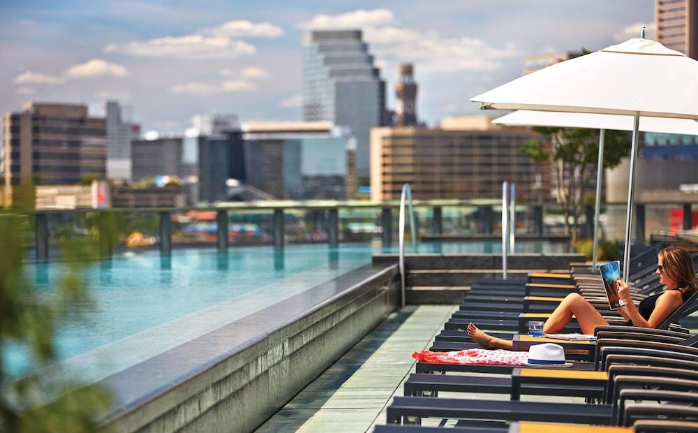 Four Seasons Hotel Baltimore - Rooftop Pool