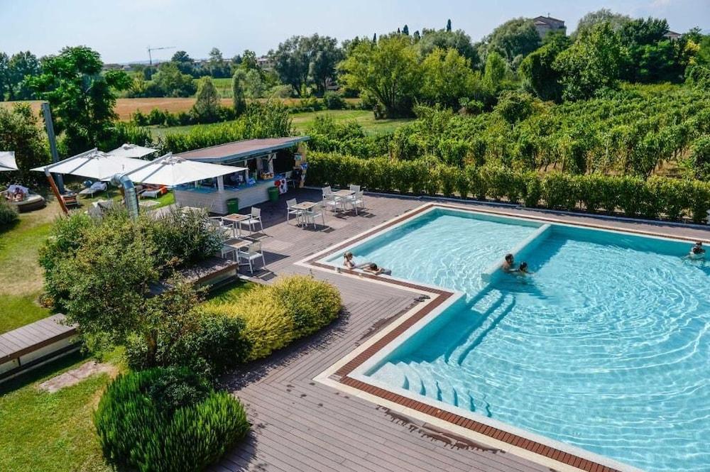 The Ziba Hotel & Spa - Outdoor Pool