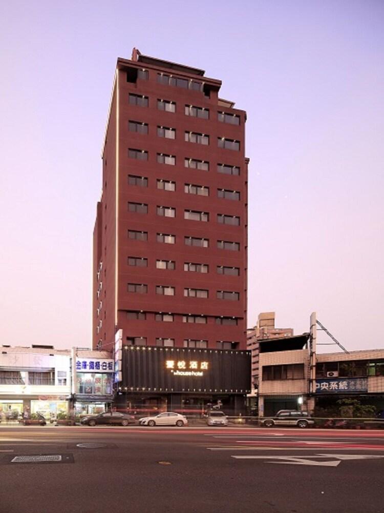 Inhouse Hotel Taichung - Exterior