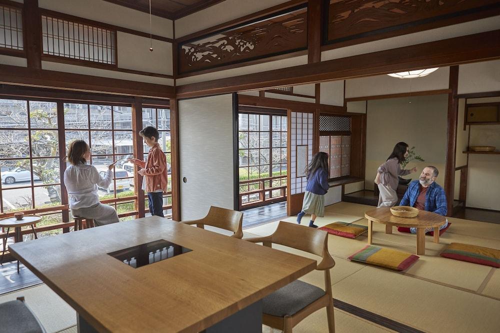 Tsumugiya Ryokan - Living Room