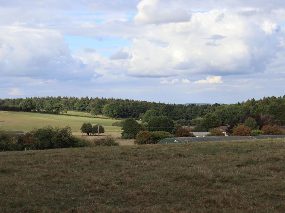Oxen Cottage @ Nables Farm - Property Grounds