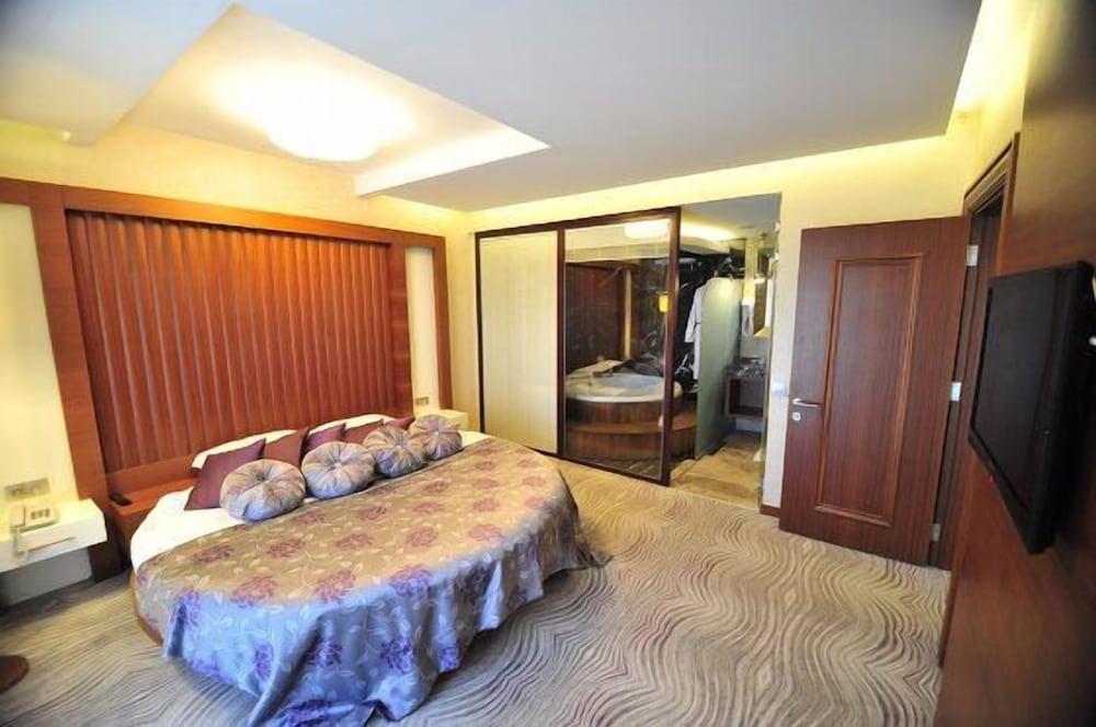 Grand Cenas Hotel - Room