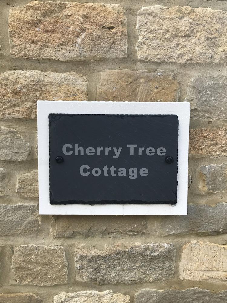 Cherry Tree Cottage - Exterior