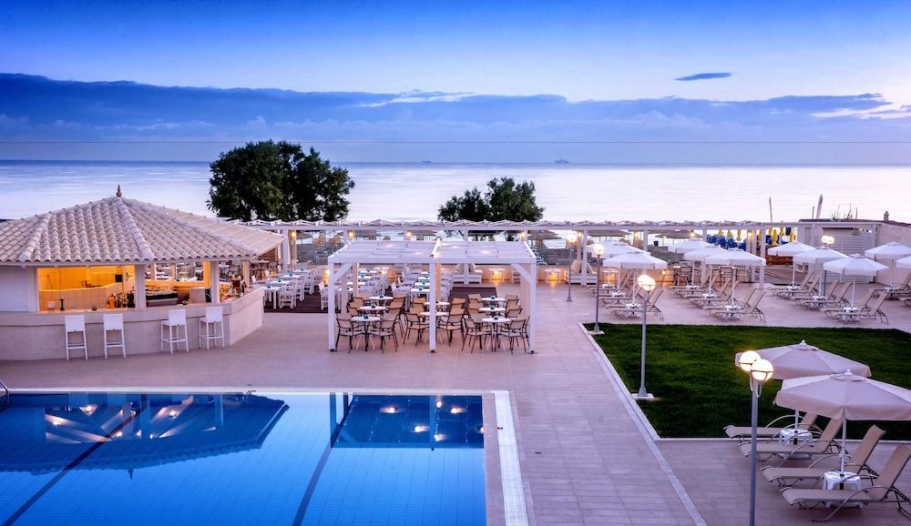 Neptuno Beach Hotel - All Inclusive - Featured Image