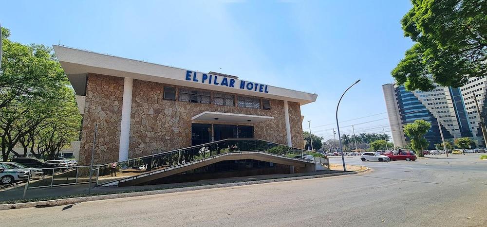 Hotel El Pilar - Exterior