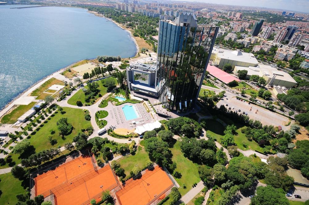 شيراتون اسطنبول أتاكوي هوتل - Exterior