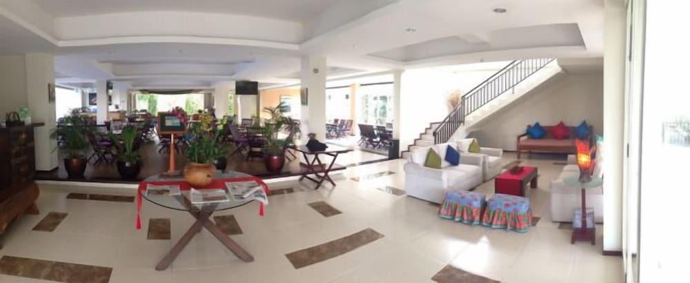 Casa Monte Rosa Hotel - Lobby Sitting Area