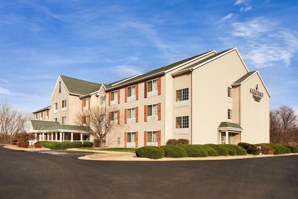 Country Inn & Suites by Radisson, Clinton, IA - Featured Image