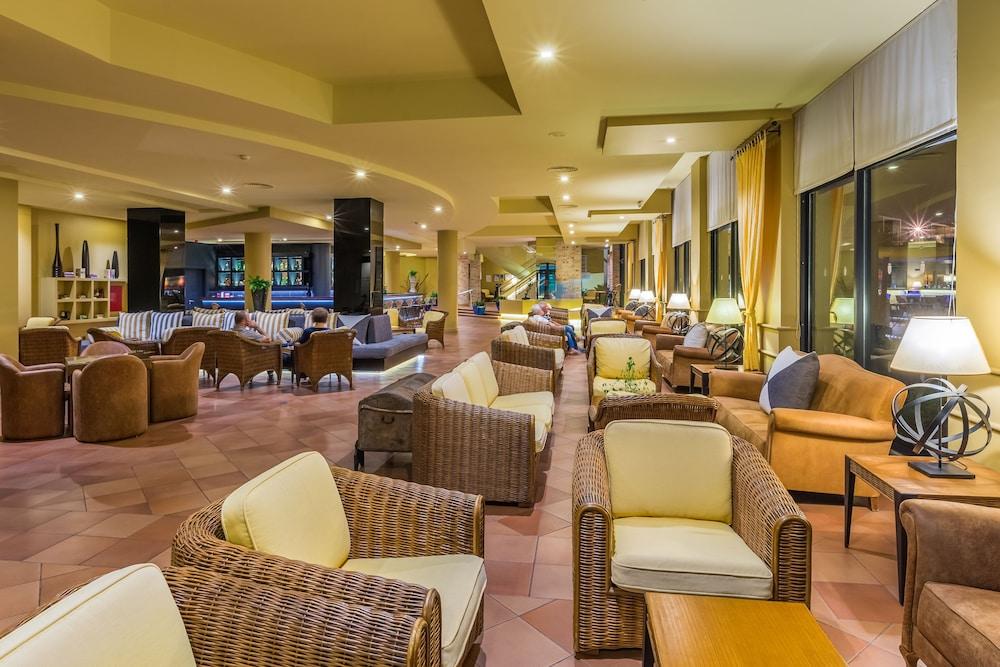 كالييتا بيتش - بسعر شامل جميع الخدمات - Lobby Lounge