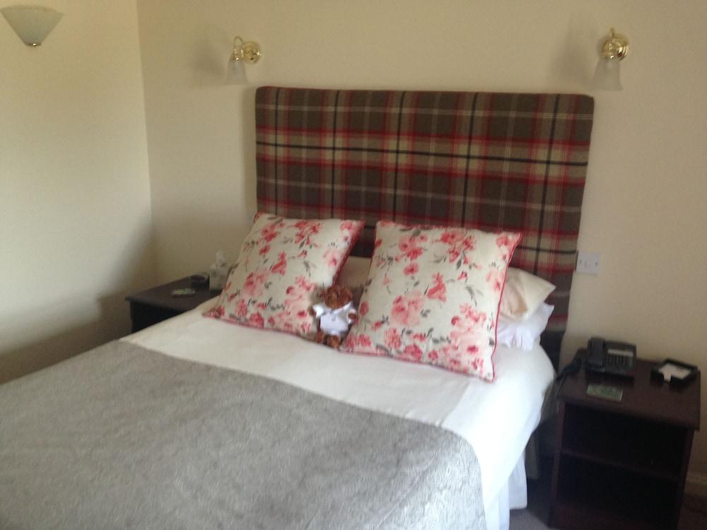 Marshall Meadows Country House Hotel - Room