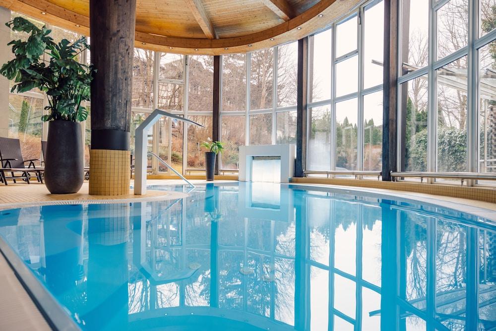 Hotel Bon Alpina - Indoor/Outdoor Pool