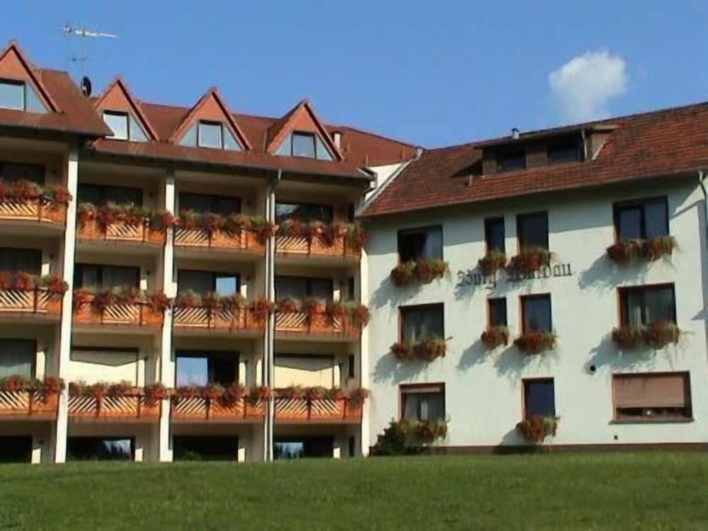 Hotel Burg Waldau - Exterior