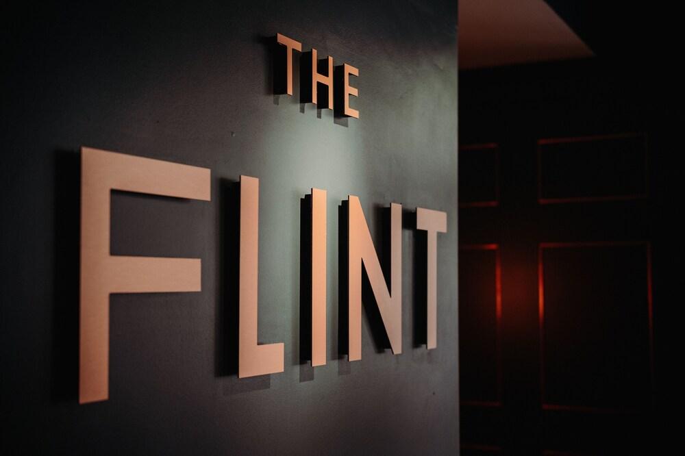 The Flint - Reception