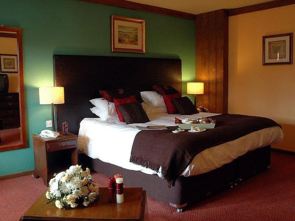 The Bull Hotel Long Melford by Greene King Inns - Room