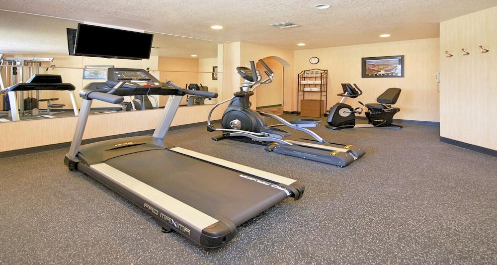 Best Western San Dimas Hotel & Suites - Fitness Facility