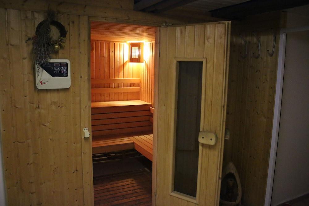 هوتل كراليف دفور - Sauna