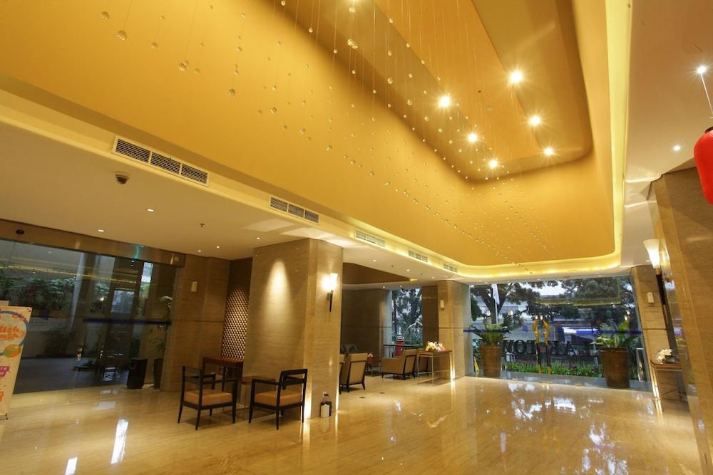 Swiss-Belhotel Bogor - Lobby