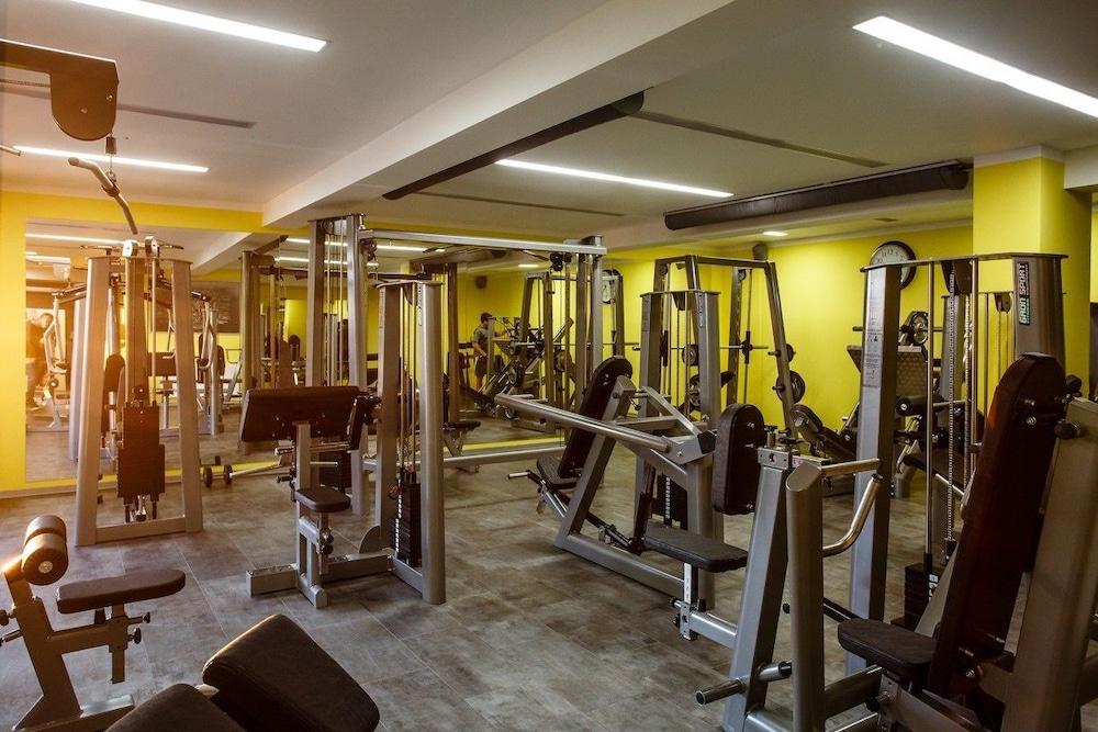 Golden Fish Hotel Apartments - Fitness Facility