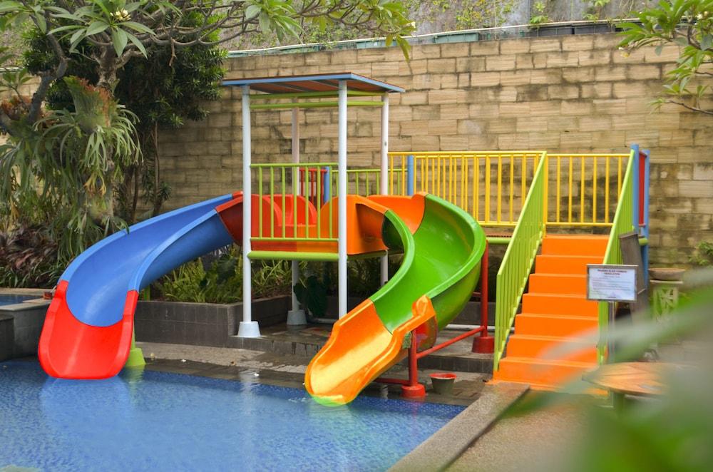Emersia Hotel & Resort - Outdoor Pool