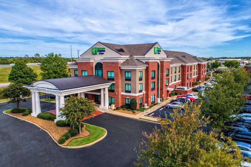 Holiday Inn Express Hotel & Suites Memphis Southwind, an IHG Hotel - Featured Image