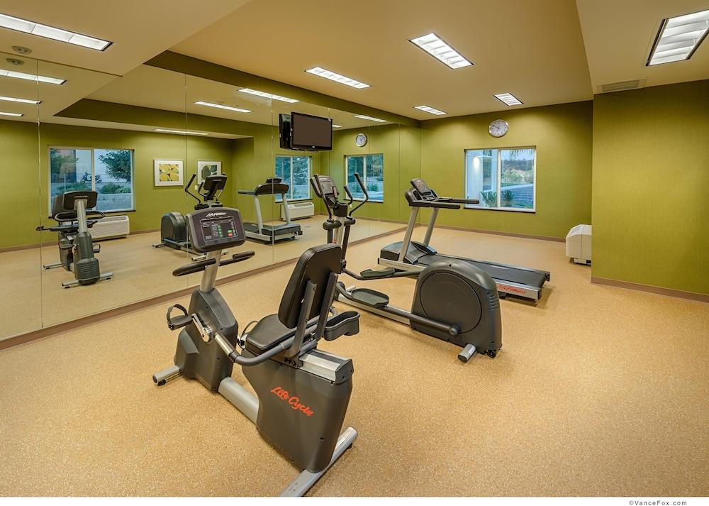 Holiday Inn Express Hotel & Suites Red Bluff-South Redding, an IHG Hotel - Fitness Facility