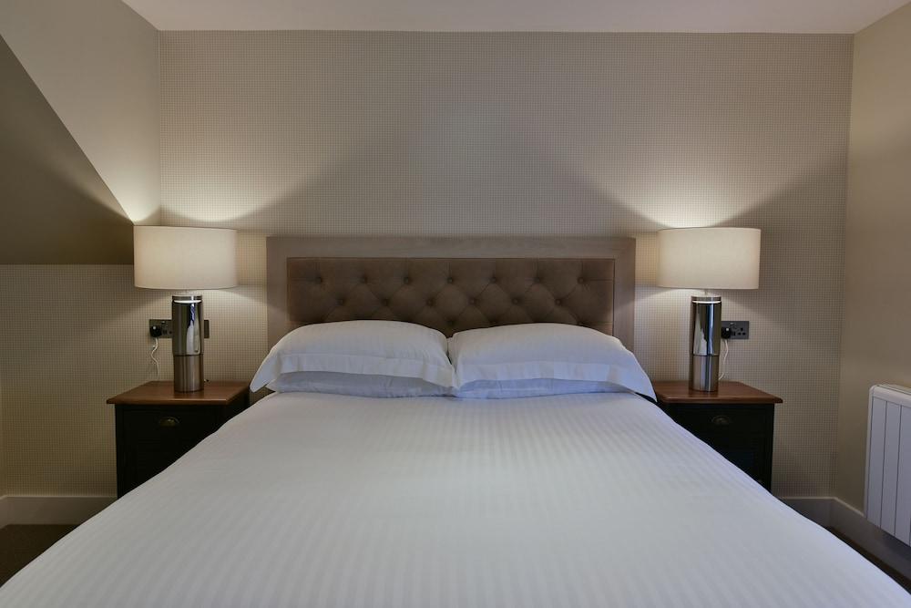 The Seafield Arms Hotel Cullen – Self Catering - Room