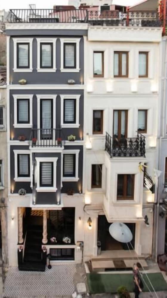 Taksim Doorway Suites - Featured Image