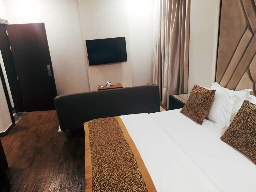  فندق ريف الشرقية - Room