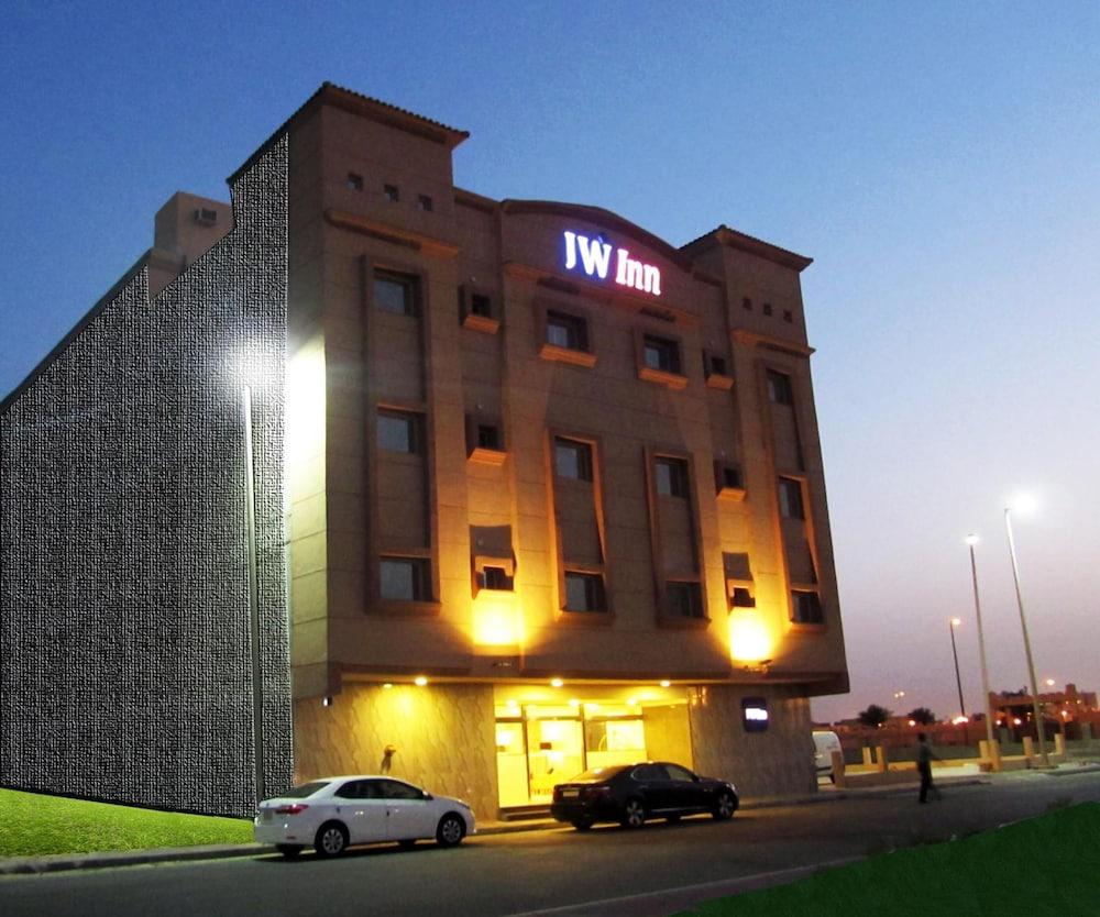 JW Inn Hotel - Exterior