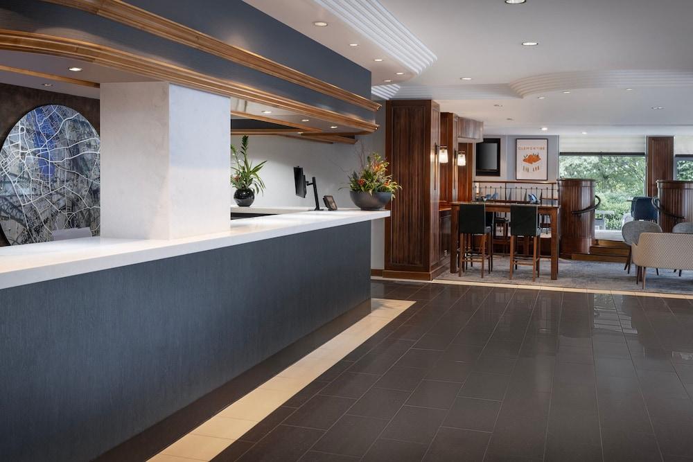 Delta Hotels by Marriott Edinburgh - Lobby Lounge