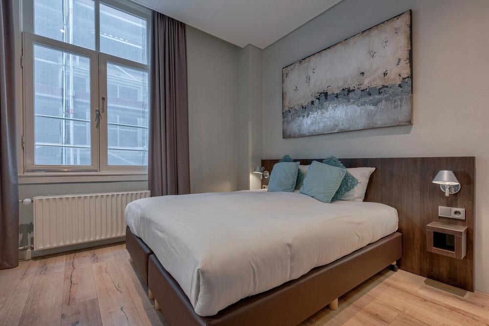 Hotel Damsquare - Featured Image