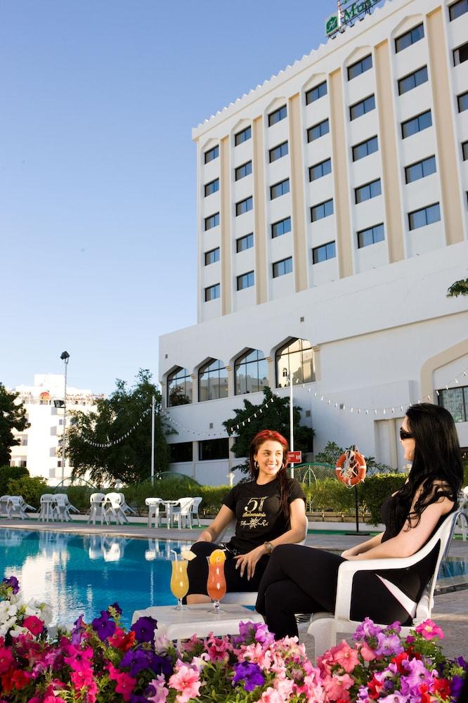 Hotel Muscat Holiday - Outdoor Pool