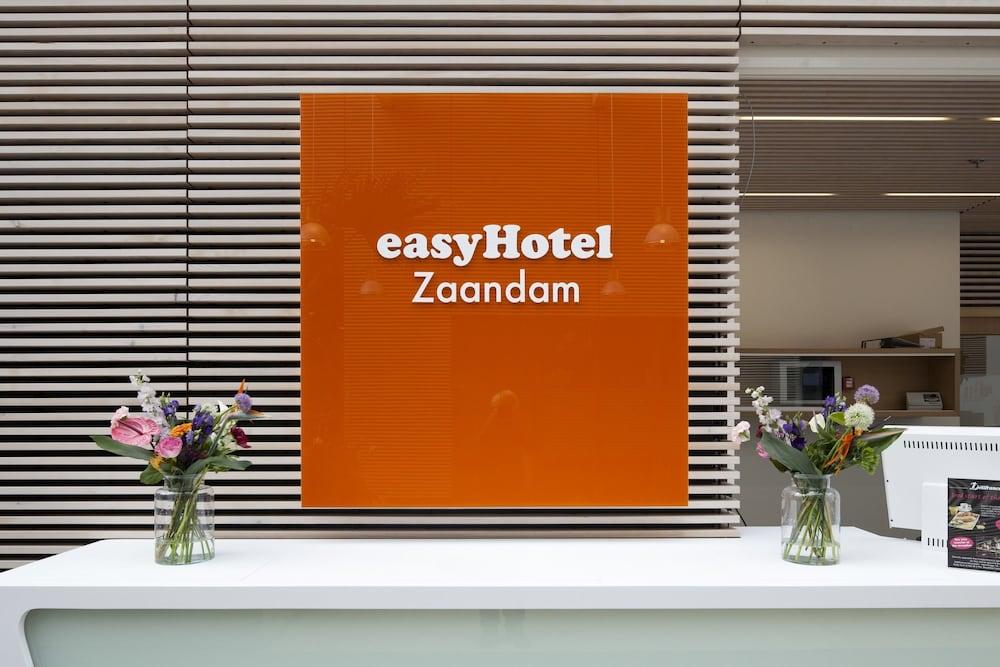 easyHotel Amsterdam Zaandam - Reception