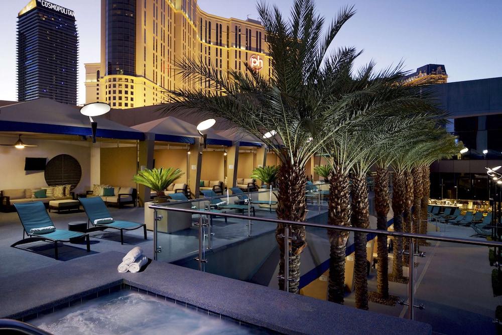 Hilton Grand Vacations Club Elara Center Strip Las Vegas - Waterslide
