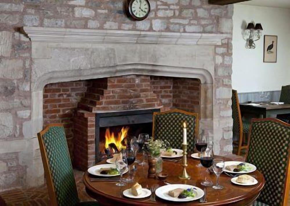 The Moonraker Hotel - Fireplace