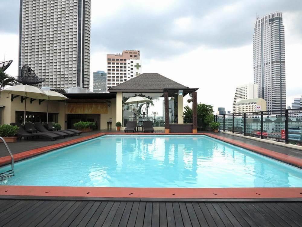 The Grand Sathorn - Rooftop Pool