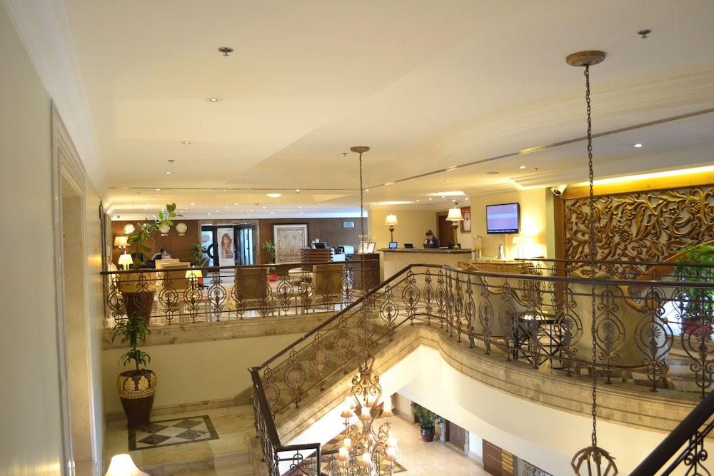 Sheraton Khalidiya Hotel - Interior