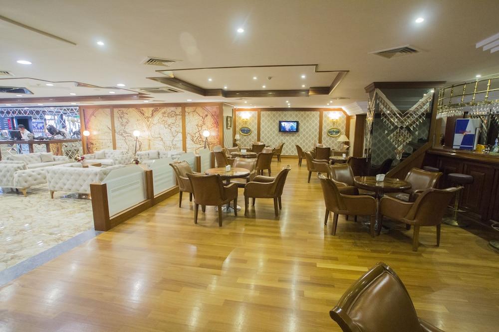 Nova Plaza Crystal Hotel & Spa - Lobby Lounge