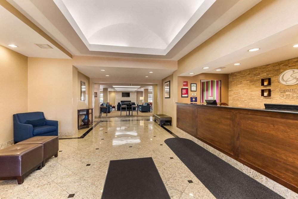 Comfort Suites Columbia Gateway - Lobby