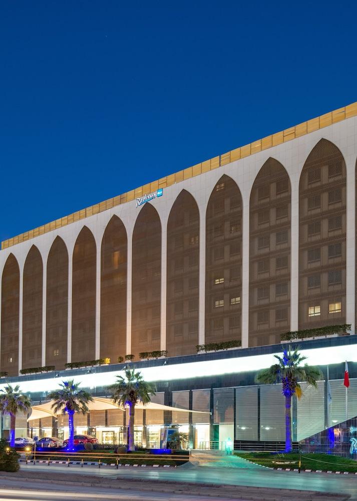 Radisson Blu Hotel Riyadh - Featured Image