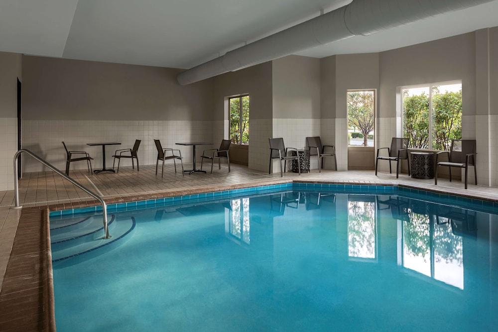 Homewood Suites by Hilton Orland Park - Pool