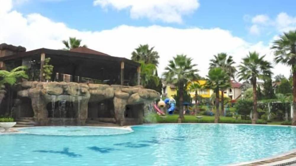 Yasmin Resort & Conference Hotel - Pool