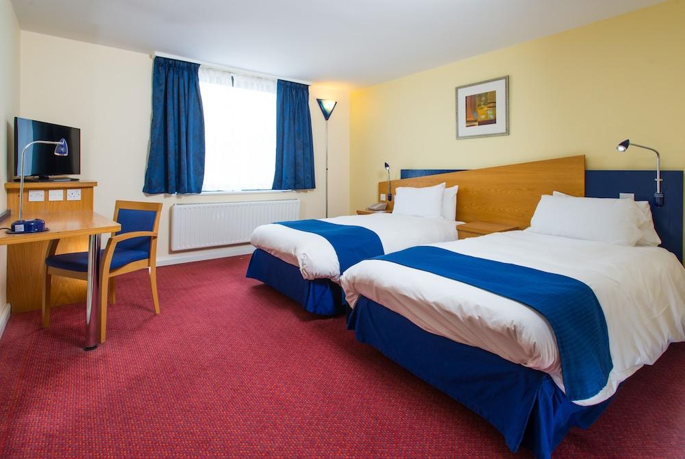 Holiday Inn Express Bradford City Centre, an IHG Hotel - Room
