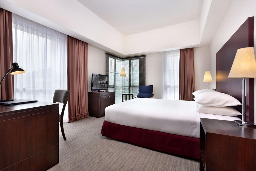 Hotel Capitol Kuala Lumpur - Room