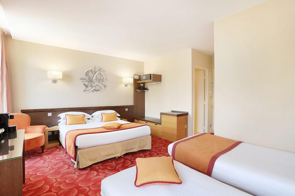 Le Grand Hotel de Normandie - Room