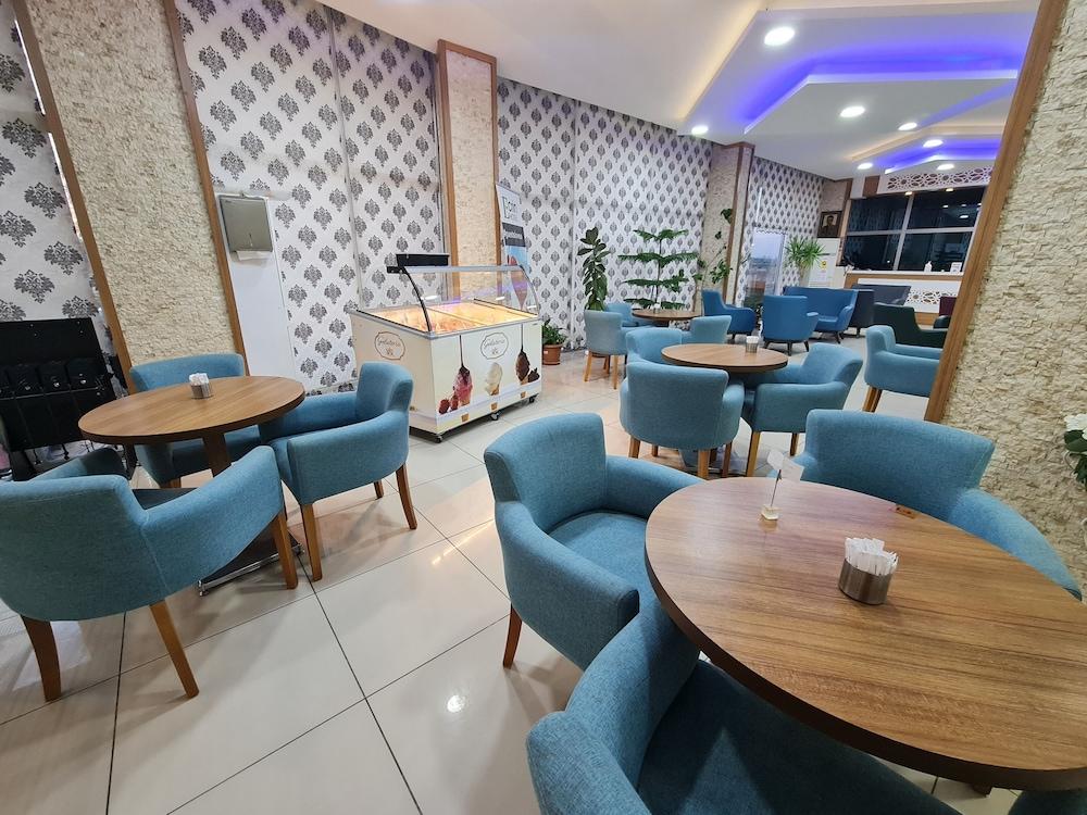 Ecrin Hotel - Lobby Lounge