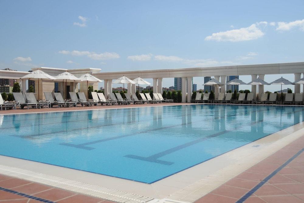 Istanbul Marriott Hotel Asia - Pool